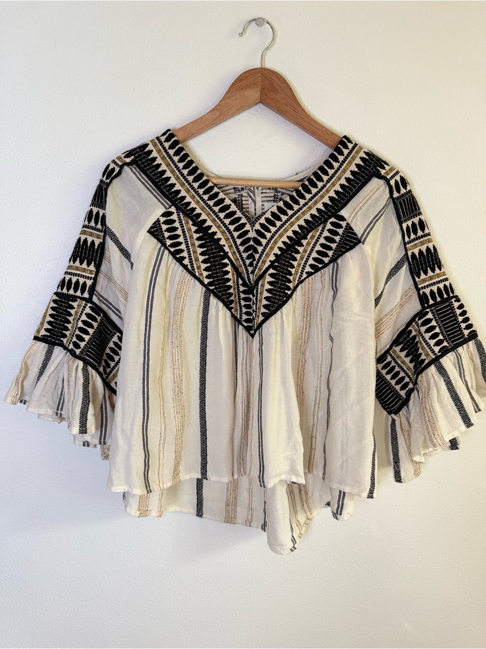 THML Embroidered Boho Blouse XS Cream Black Gold Flutter Sleeve Top